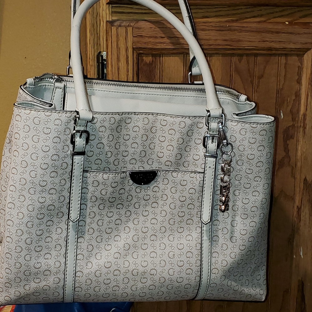 Purse by guess